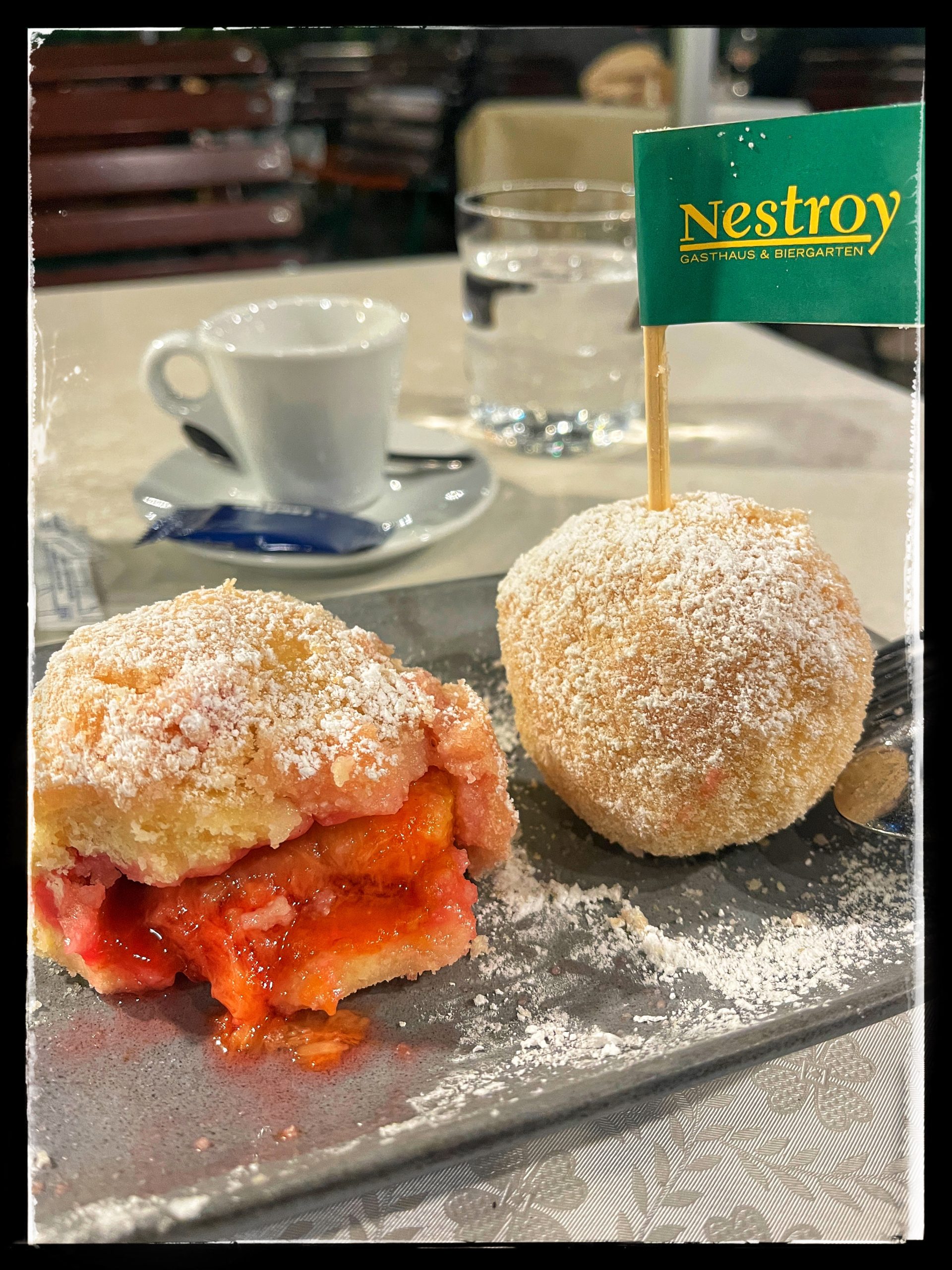 Zwetzgenknödel